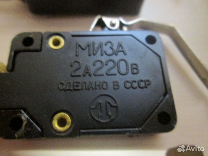 Микро выключатель концевой