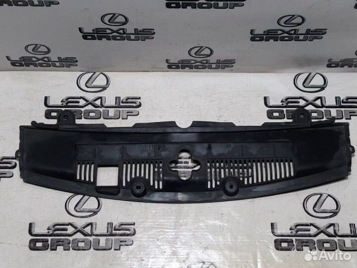 Накладка замка капота Lexus LS460
