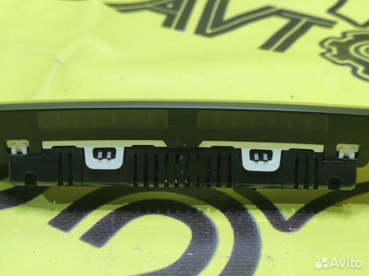 Дисплей Volkswagen Touareg 7L AXQ 2005