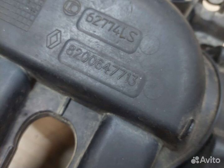 Коллектор впускной Renault Megane 2