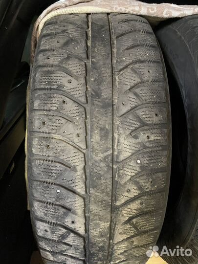 Bridgestone Ice Cruiser 7000 225/60 R17 103T