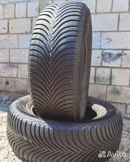 Michelin Alpin 5 215/65 R16 98H