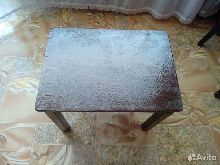 Табуретки, лавочки, кронштейны