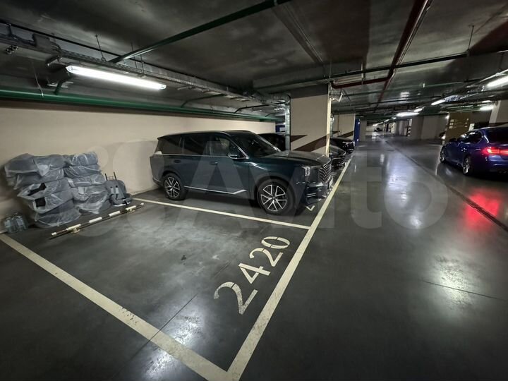 Машиноместо, 14 м²