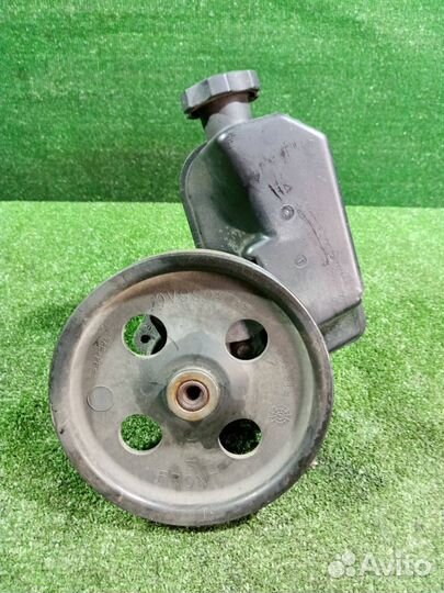 Насос гидроусилителя руля Jeep Grand Cherokee WH