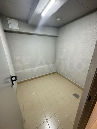 Склад, кладовая, кладовка, келлер 4 м²