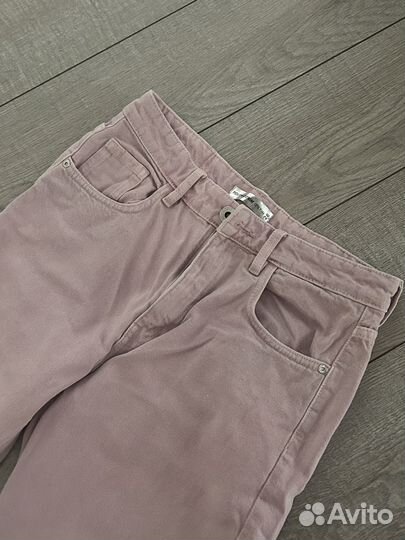 Джинсы розовые ostin