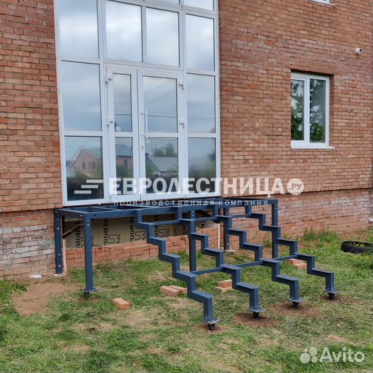 Лестница на крыльцо