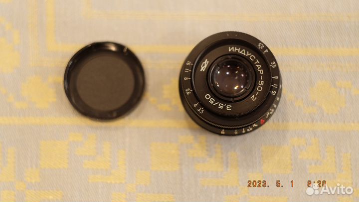 Продам фотоаппарат Зенит 11 с объективом Helios-44