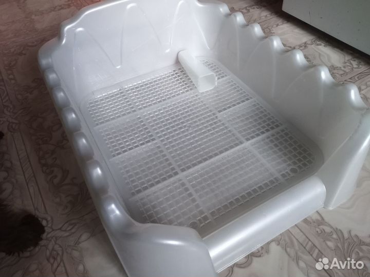 Лоток для собак со столбиком