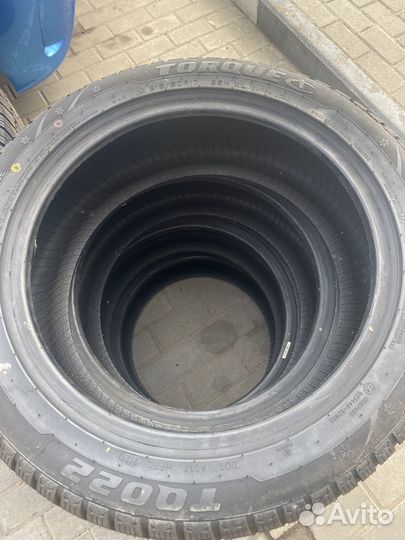 Torque TQ022 215/50 R17 95H