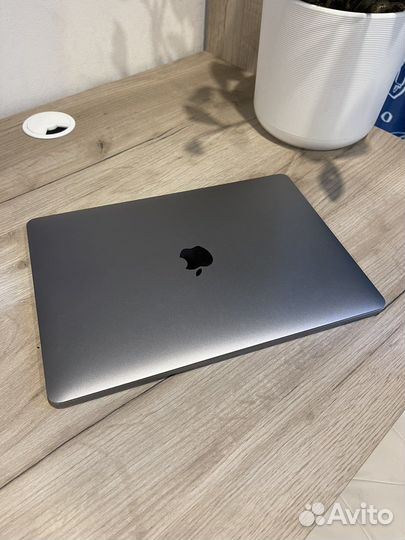 Apple MacBook Pro 13 2019