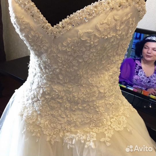 Свадебное платье 42 -44 -46пышное