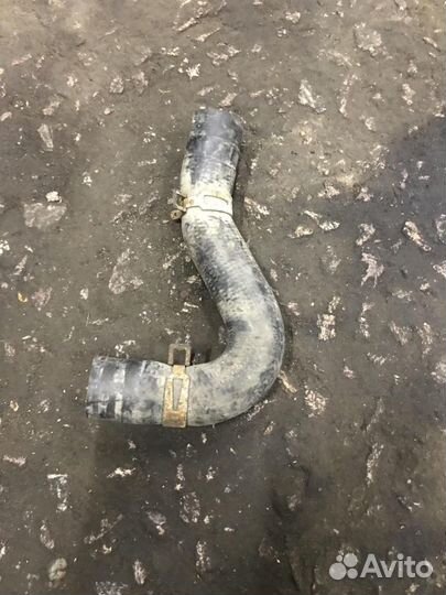 Патрубок Volkswagen Passat (B3) 1988-1993