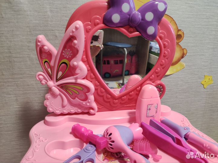 Детский туалетный столик для девочки