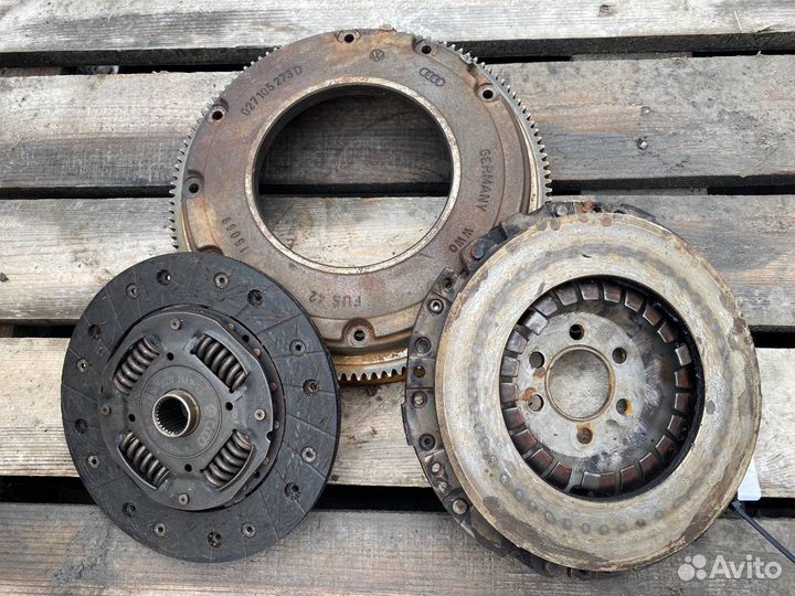 Сцепление комплект Volkswagen Golf 4 1J 1.4