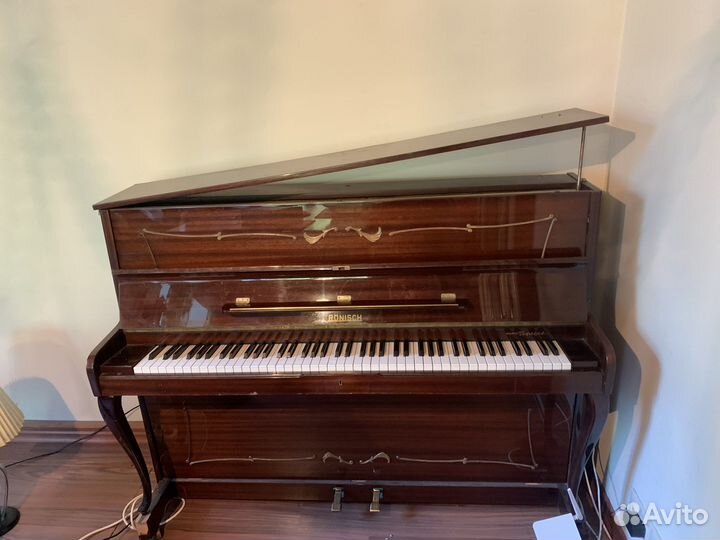 Фортепиано Рениш