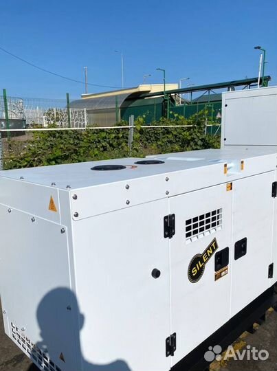 Дизельный генератор 22 кВт Amp