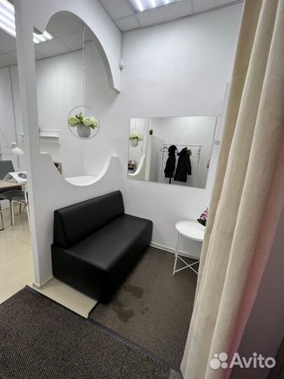 Аренда места мастера маникюра и педикюра