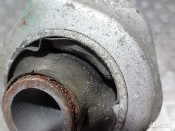 Рычаг передний нижний правый Мерседес 221 216