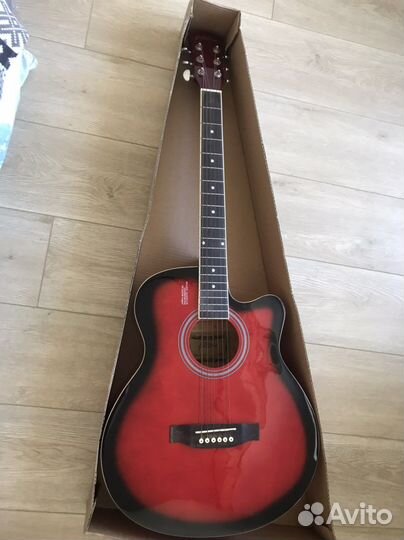 Акустическая гитара