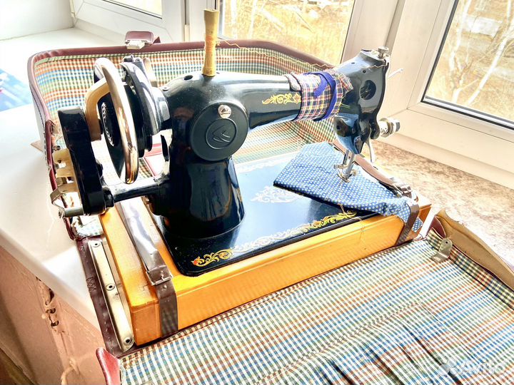 Швейная машинка подольская ручная