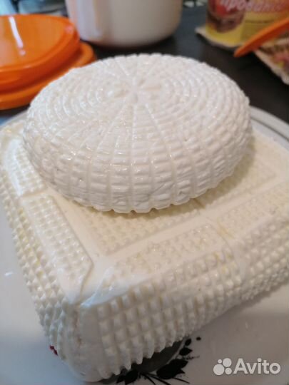 Козье молоко, сыр, сгущёнка, сливочное масло