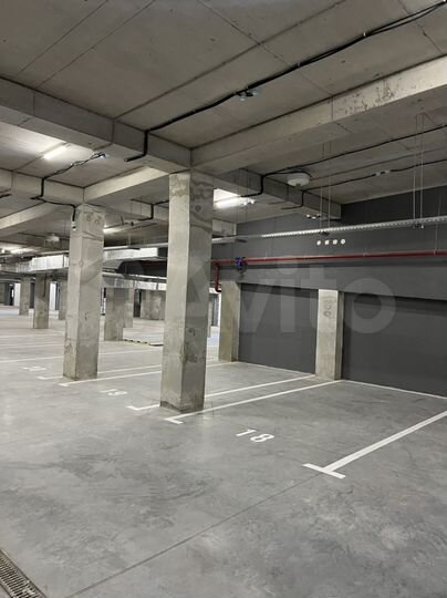 Машиноместо, 14 м²