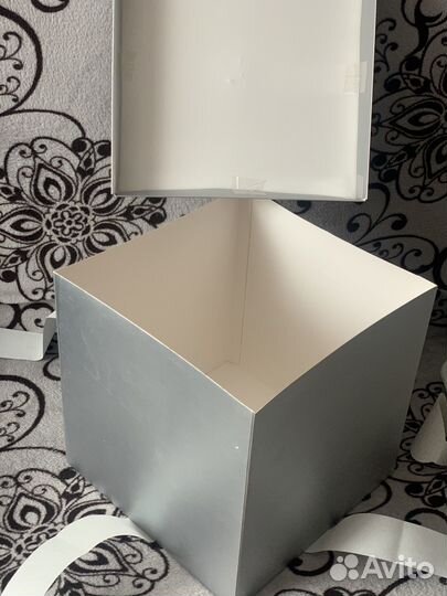 Коробка подарочная