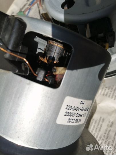 Двигатель от пылесоса - искрит