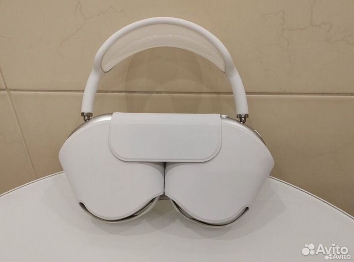 Беспроводные наушники AirPods max