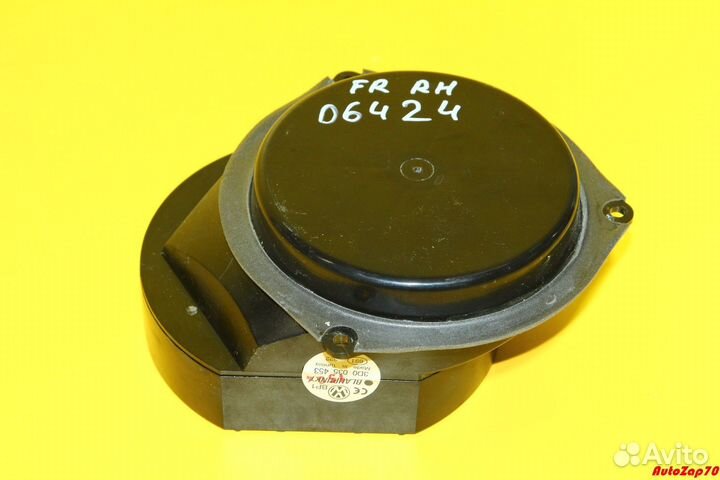 VW Phaeton Динамик передней двери