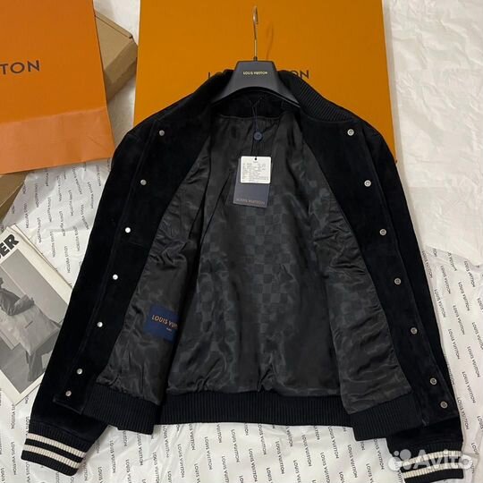 Бомбер однотонный Louis Vuitton