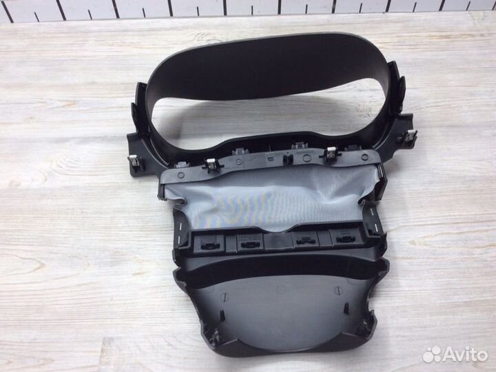 Накладка декоративная Renault Duster пробег