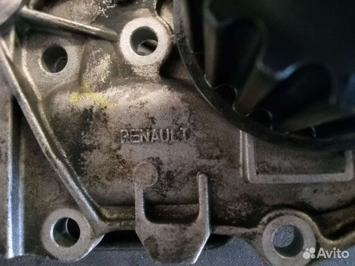 Помпа на renault logan