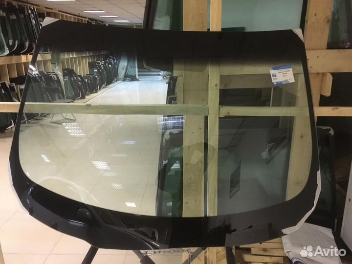Лобовое стекло Опель Омега