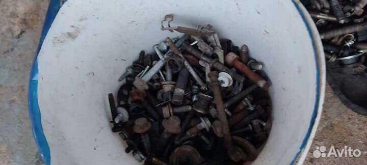 Шкода Октавия А5 Гайки и болты