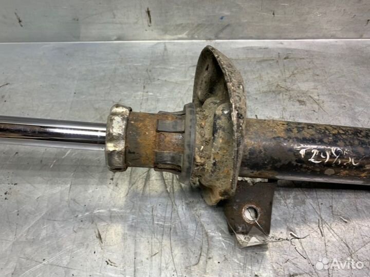 Амортизатор передний Skoda Octavia (A5 1Z)