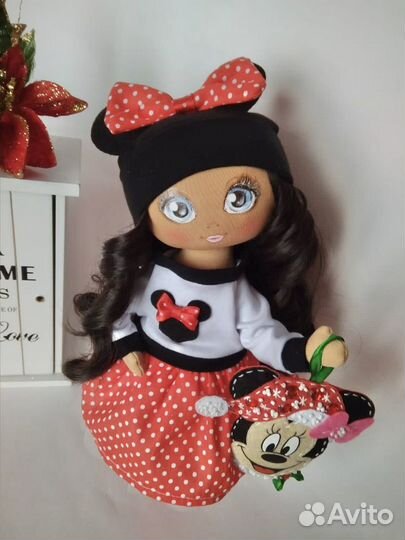 Кукла для подарка