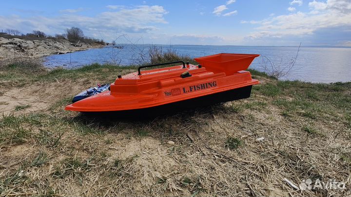 Рыболовный кораблик Pro Carp