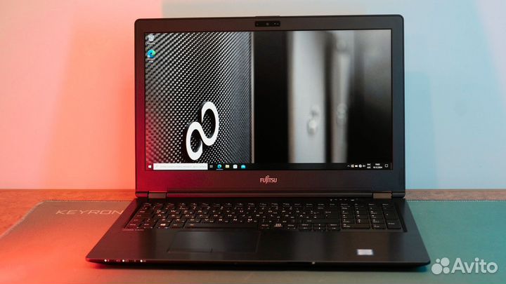 Fujitsu lifebook U757 I5-7th 16GB 256GB Как Новый