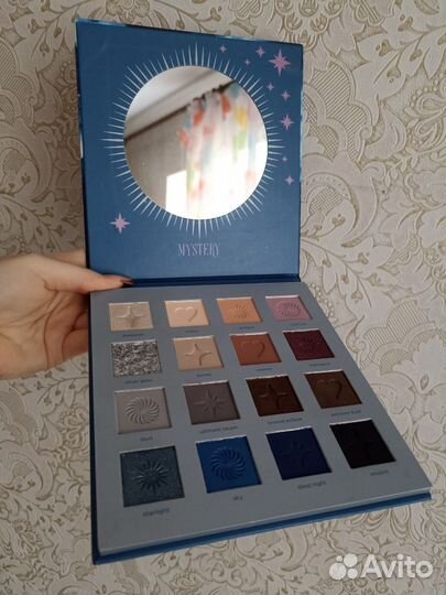 Палетка теней parisa и muge leen