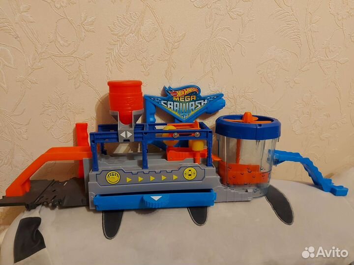 Трек хот вилс автомойка