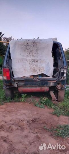 Кузовные детали и пластик на ниву