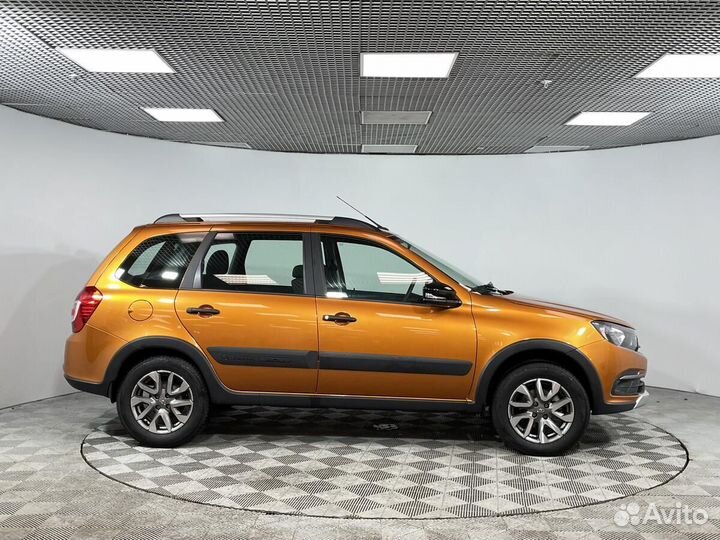 LADA Granta 1.6 МТ, 2022, 32 000 км