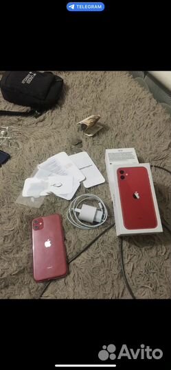 Телефон iPhone 11red 64 gb