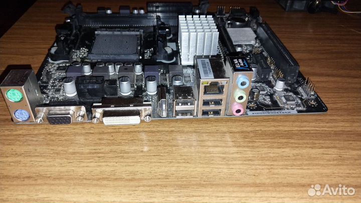 Материнская плата ASRock 760GM-HDV am3