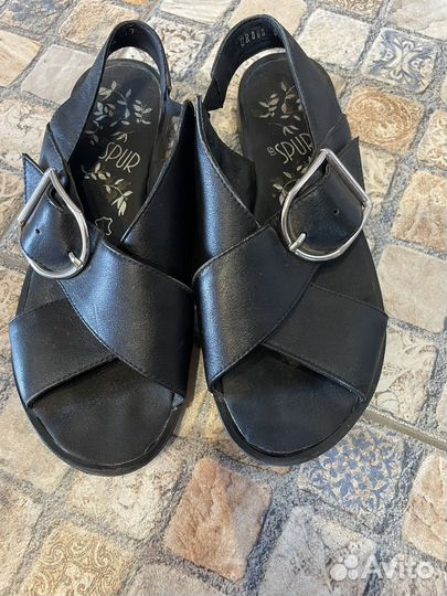 Сандалии женские кожа