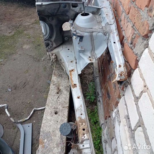 Левый лонжерон передний левый Chevrolet Lacetti