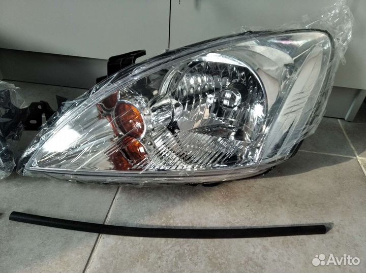 Фара Mitsubishi Lancer 9 MN 161165 MN 161166